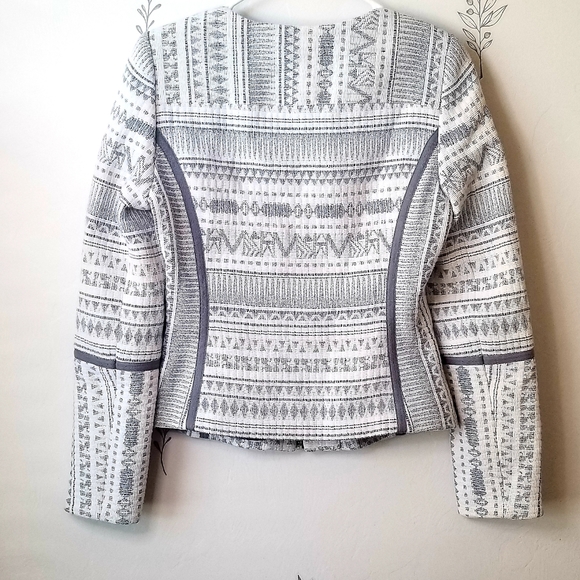 H&M Tribal Print Form Fitted Jacket - Picture 4 of 4